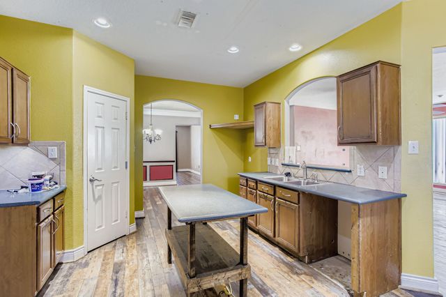 727 Pine Thicket Court, Spring, TX 77373