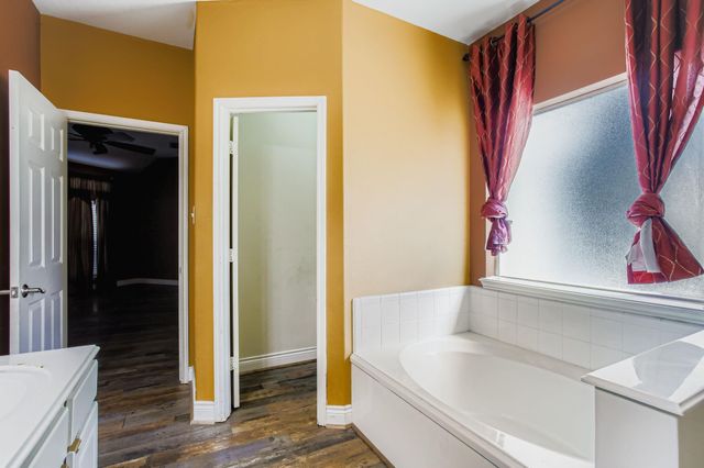 727 Pine Thicket Court, Spring, TX 77373