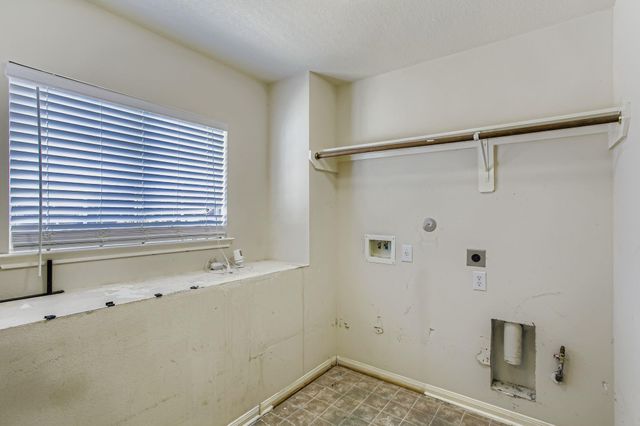 727 Pine Thicket Court, Spring, TX 77373