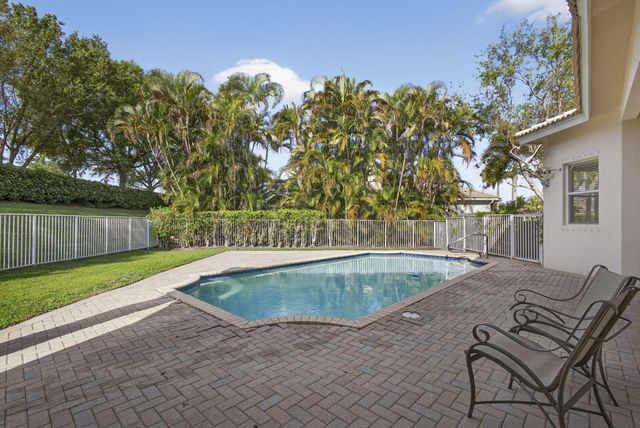 11224 Mainsail Court, Wellington, FL 33449