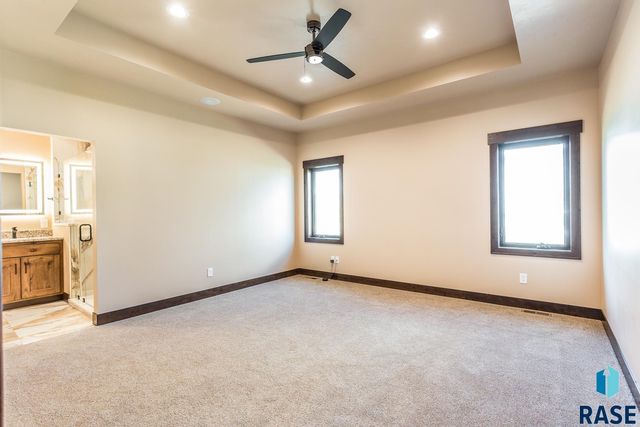 2816 E Sunflower Cir Circle, Brandon, SD 57005