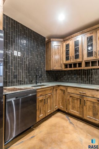 2816 E Sunflower Cir Circle, Brandon, SD 57005