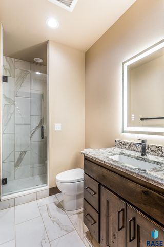 2816 E Sunflower Cir Circle, Brandon, SD 57005