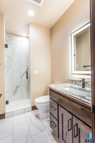 2816 E Sunflower Cir Circle, Brandon, SD 57005