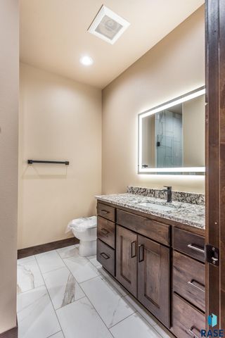 2816 E Sunflower Cir Circle, Brandon, SD 57005