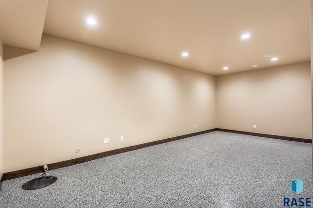 2816 E Sunflower Cir Circle, Brandon, SD 57005