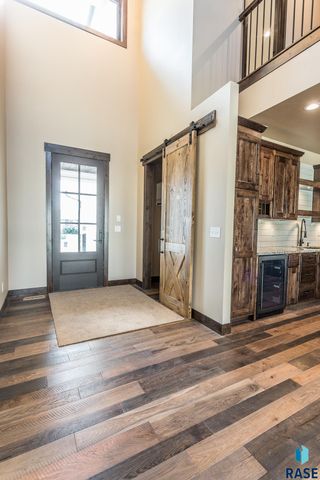 2816 E Sunflower Cir Circle, Brandon, SD 57005