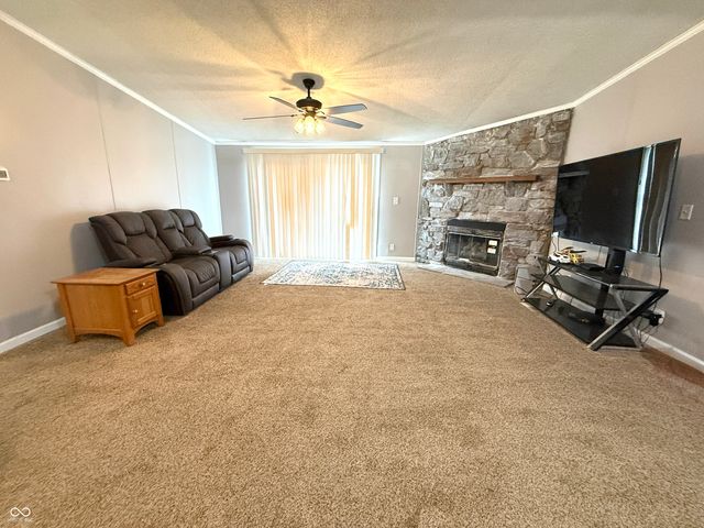 601 S 500 W, Crawfordsville, IN 47933