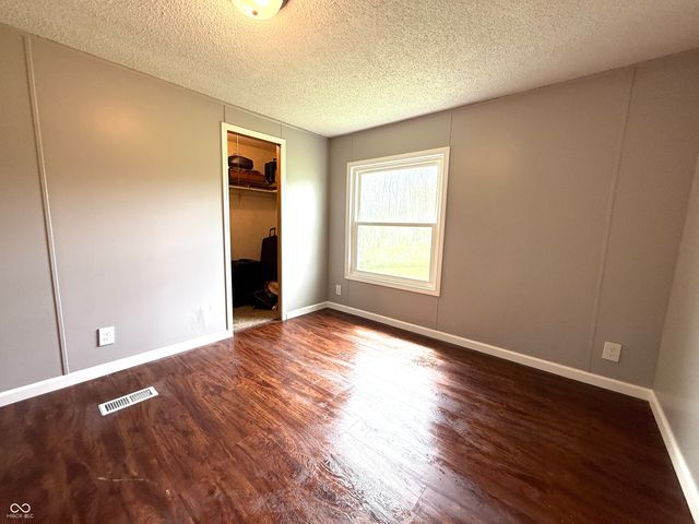 601 S 500 W, Crawfordsville, IN 47933