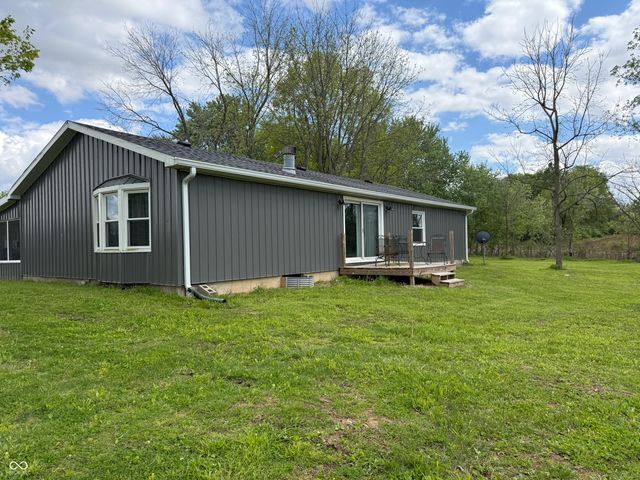601 S 500 W, Crawfordsville, IN 47933
