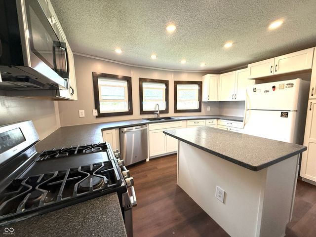 601 S 500 W, Crawfordsville, IN 47933