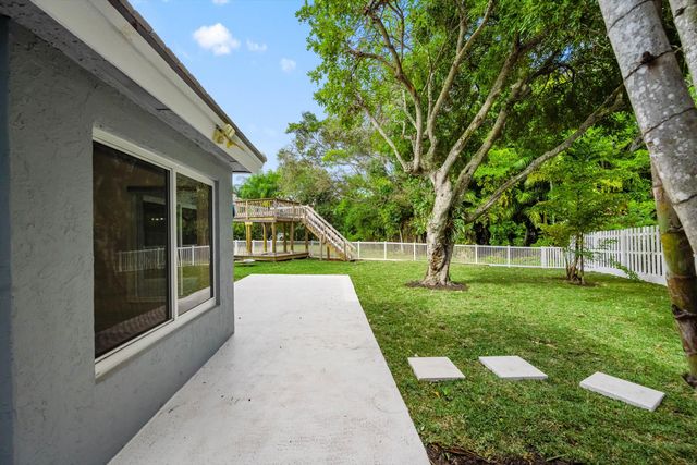 5363 NW 53rd Street, Coconut Creek, FL 33073