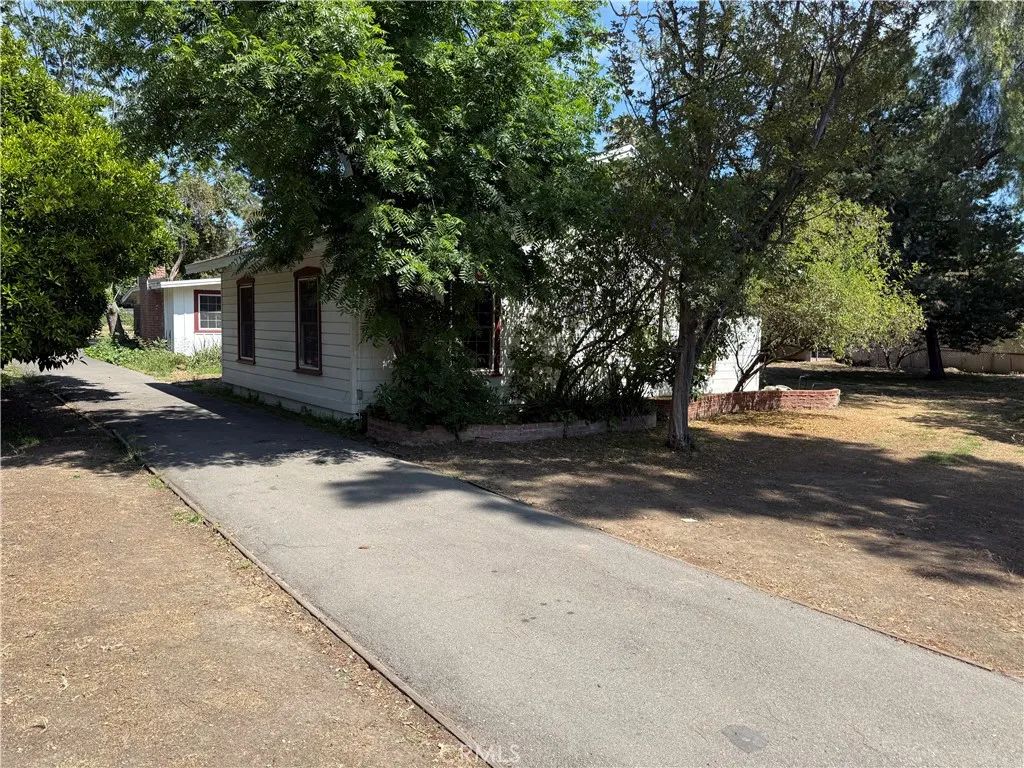 7630 Jellico, Northridge, CA 91325
