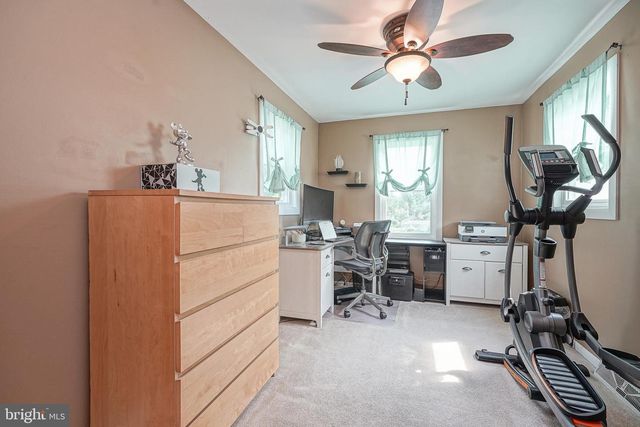 8 PATERSON AVE, Pennsville, NJ 08070