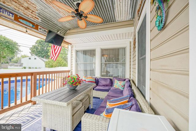 8 PATERSON AVE, Pennsville, NJ 08070
