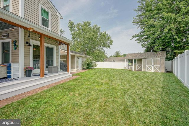 8 PATERSON AVE, Pennsville, NJ 08070