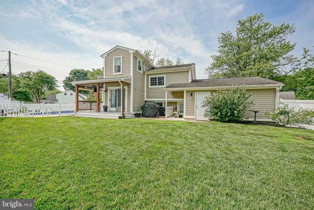8 PATERSON AVE, Pennsville, NJ 08070