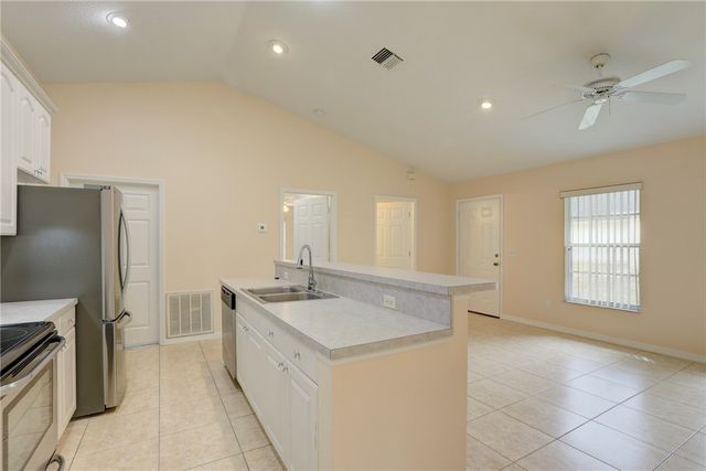 11187 Airport Drive, Sebastian, FL 32958