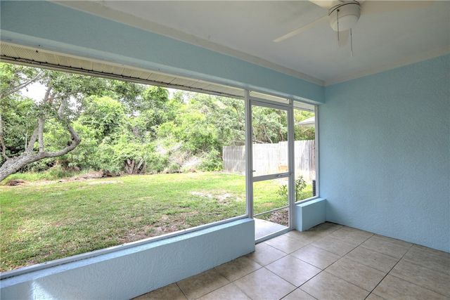 11187 Airport Drive, Sebastian, FL 32958