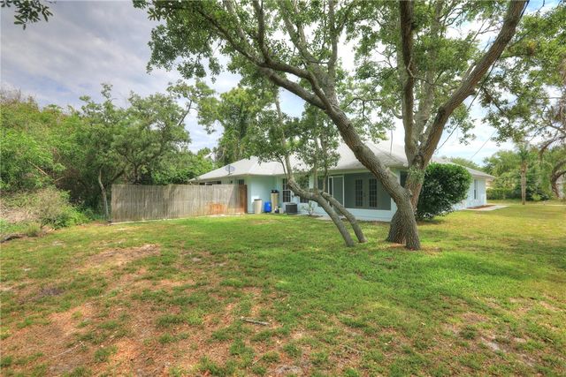 11187 Airport Drive, Sebastian, FL 32958