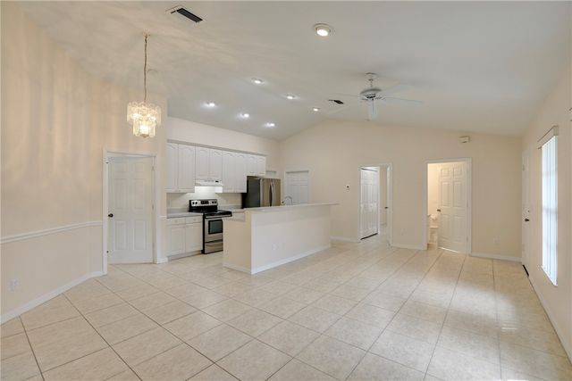 11187 Airport Drive, Sebastian, FL 32958