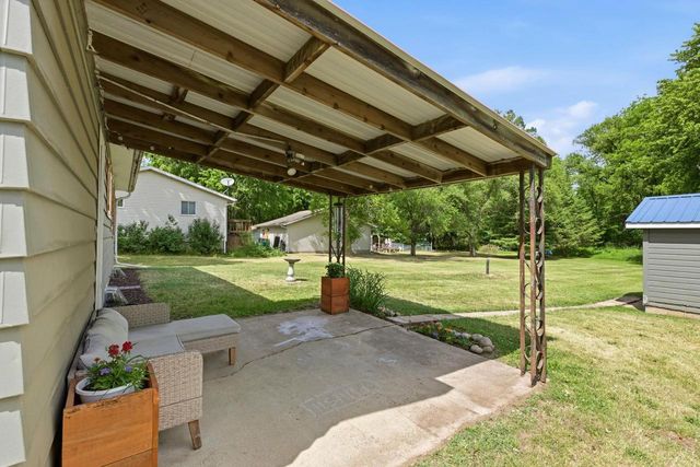 5209 S County Road D Road, Afton, WI 53501