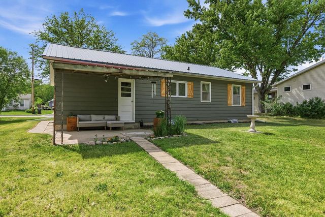 5209 S County Road D Road, Afton, WI 53501