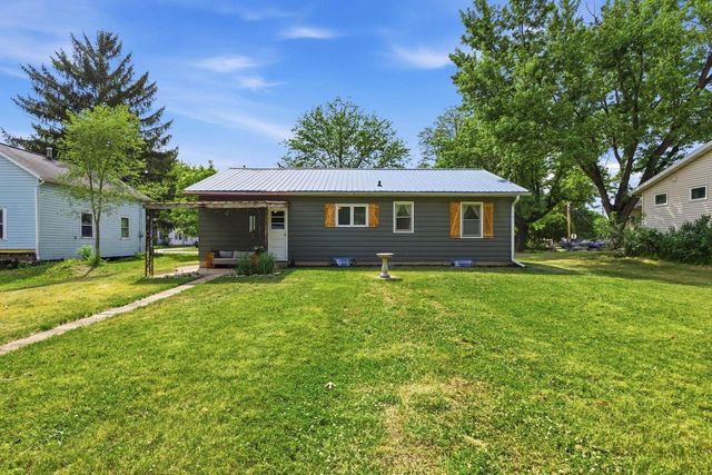 5209 S County Road D Road, Afton, WI 53501
