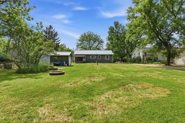 5209 S County Road D Road, Afton, WI 53501