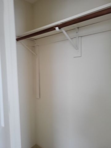 947 River Street 6, Boston, MA 02136