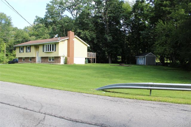 230 Roosevelt Road, Hyde Park, NY 12538