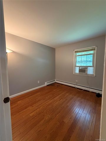 230 Roosevelt Road, Hyde Park, NY 12538