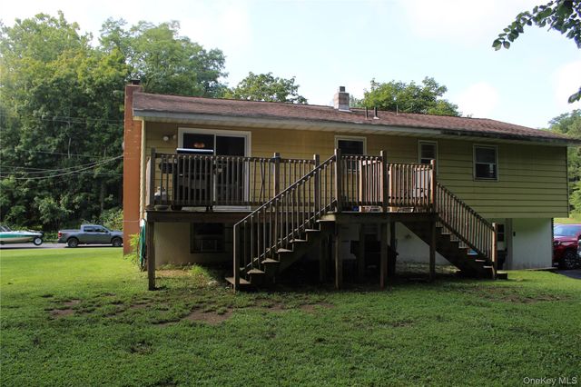 230 Roosevelt Road, Hyde Park, NY 12538