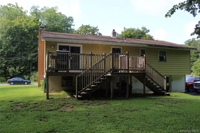 230 Roosevelt Road, Hyde Park, NY 12538