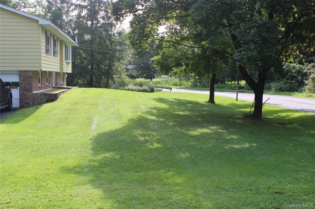 230 Roosevelt Road, Hyde Park, NY 12538