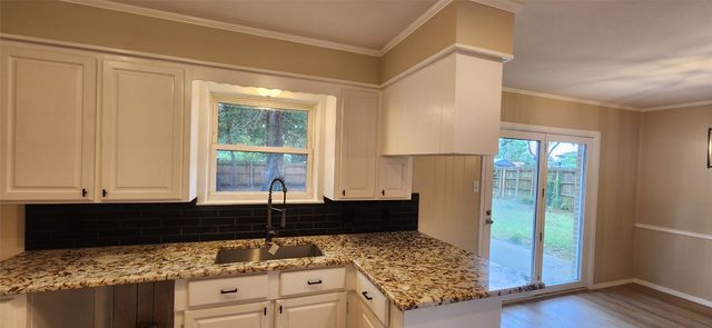 2821 Windy Drive, Commerce, TX 75428