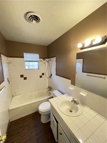 1909 Theodore Drive, Springdale, AR 72762