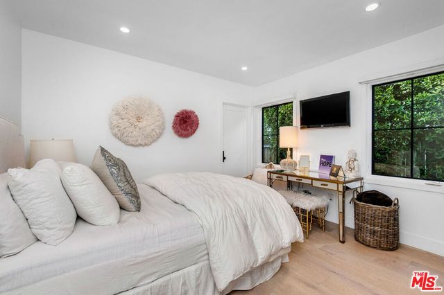 4513 Radford Avenue, Valley Village, CA 91607