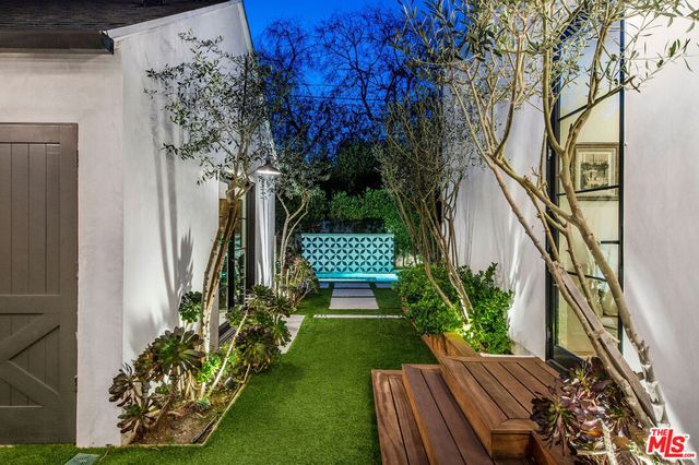 4513 Radford Avenue, Valley Village, CA 91607