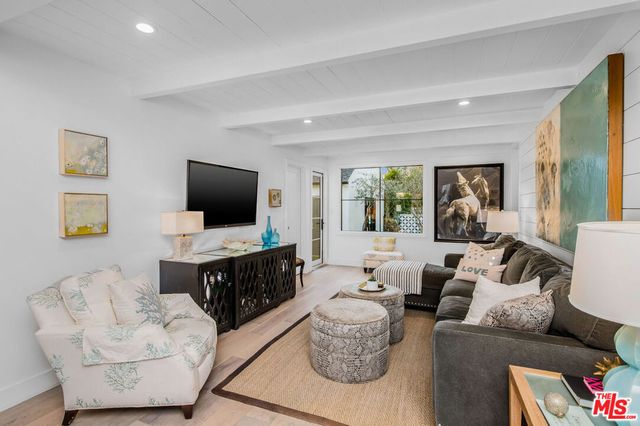 4513 Radford Avenue, Valley Village, CA 91607