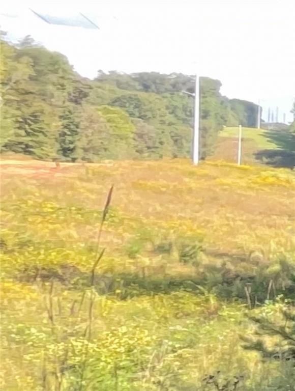 Image 2 of property listing at 4310 Ledan Ext, Gainesville, GA 30506