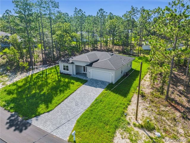 6664 N Bedstrow Boulevard, Citrus Springs, FL 34434