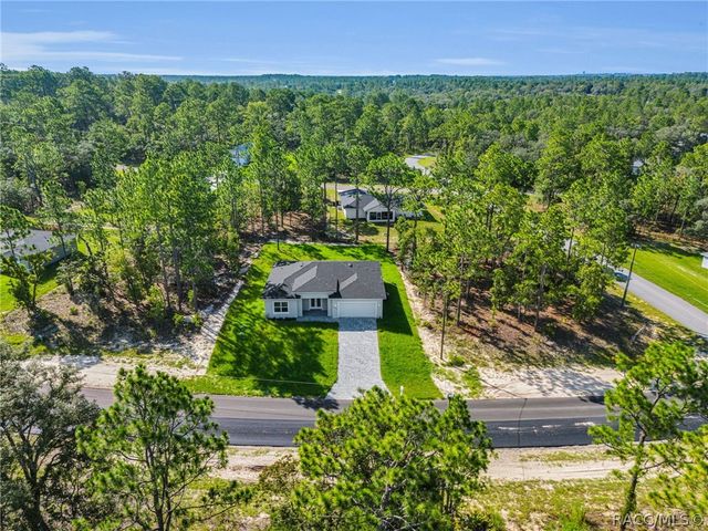 6664 N Bedstrow Boulevard, Citrus Springs, FL 34434