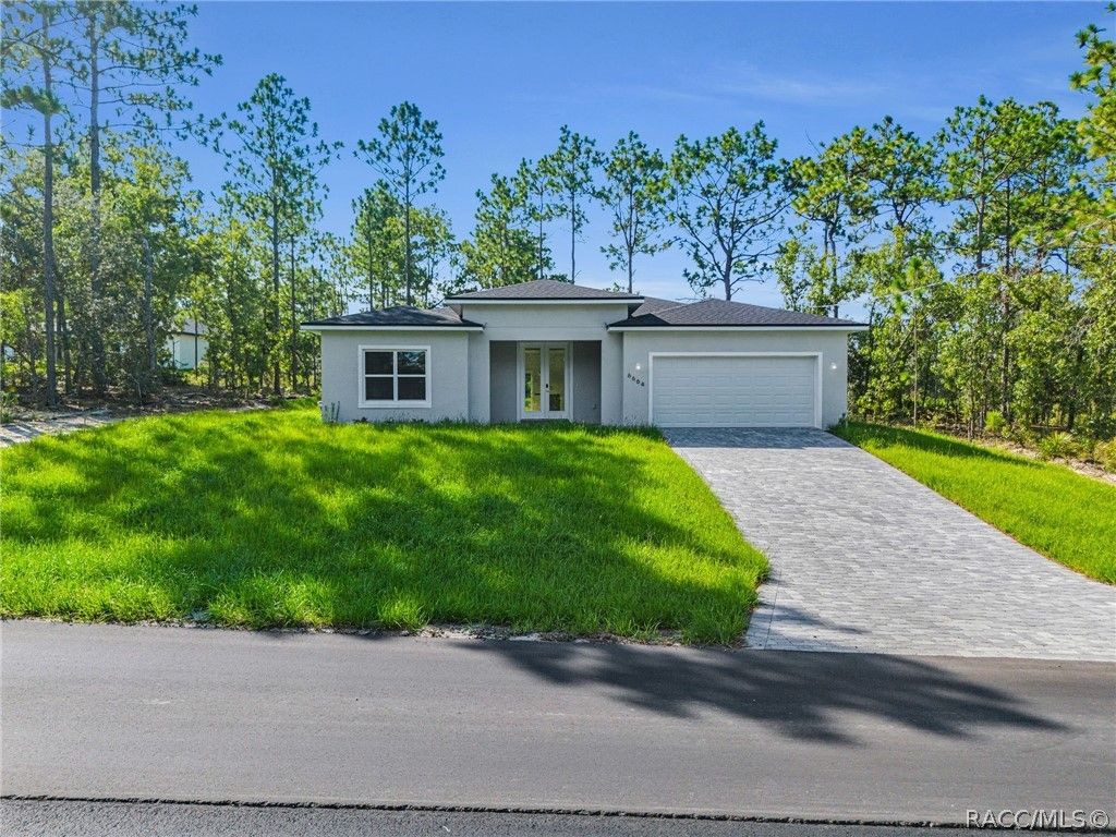 6664 N Bedstrow Boulevard, Citrus Springs, FL 34434
