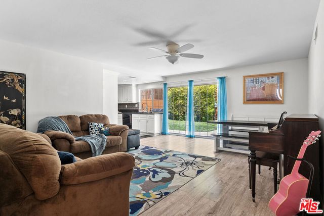 2517 E Phyllis Street, Simi Valley, CA 93065