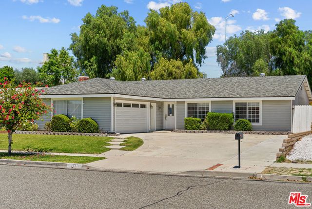 2517 E Phyllis Street, Simi Valley, CA 93065