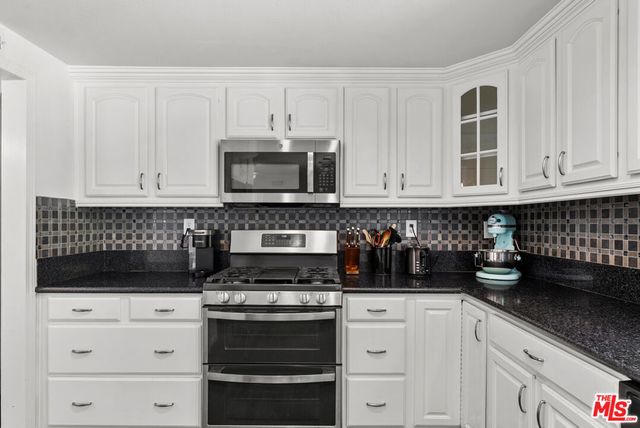 2517 E Phyllis Street, Simi Valley, CA 93065
