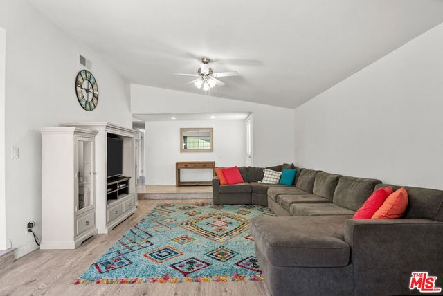 2517 E Phyllis Street, Simi Valley, CA 93065