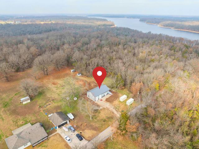 5785 N Farm Road 189, Springfield, MO 65803