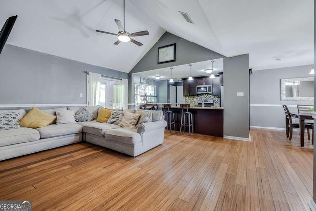 12 Castaway Place, Savannah, GA 31410